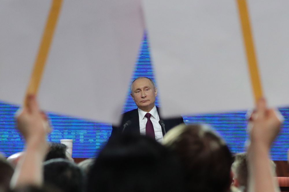 El presidente ruso, Vladímir Putin, responde a las preguntas de la prensa, durante su tradicional rueda de prensa de antes de fin de año con periodistas rusos y extranjeros.