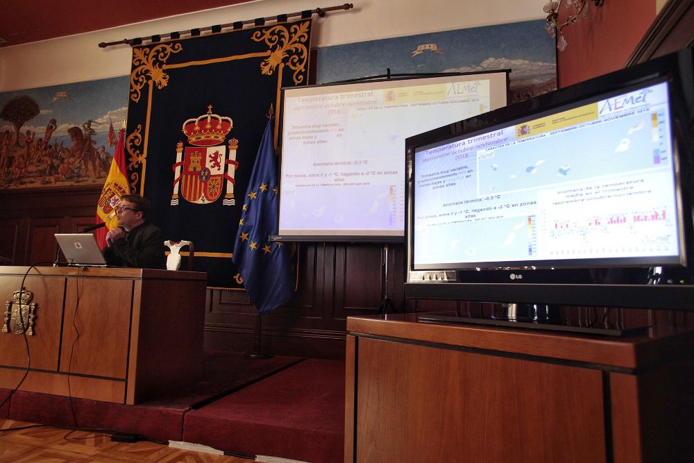 Víctor Quintero, director del Centro Meteorológico de Santa Cruz de Tenerife, presentó el balance climatológico del otoño.