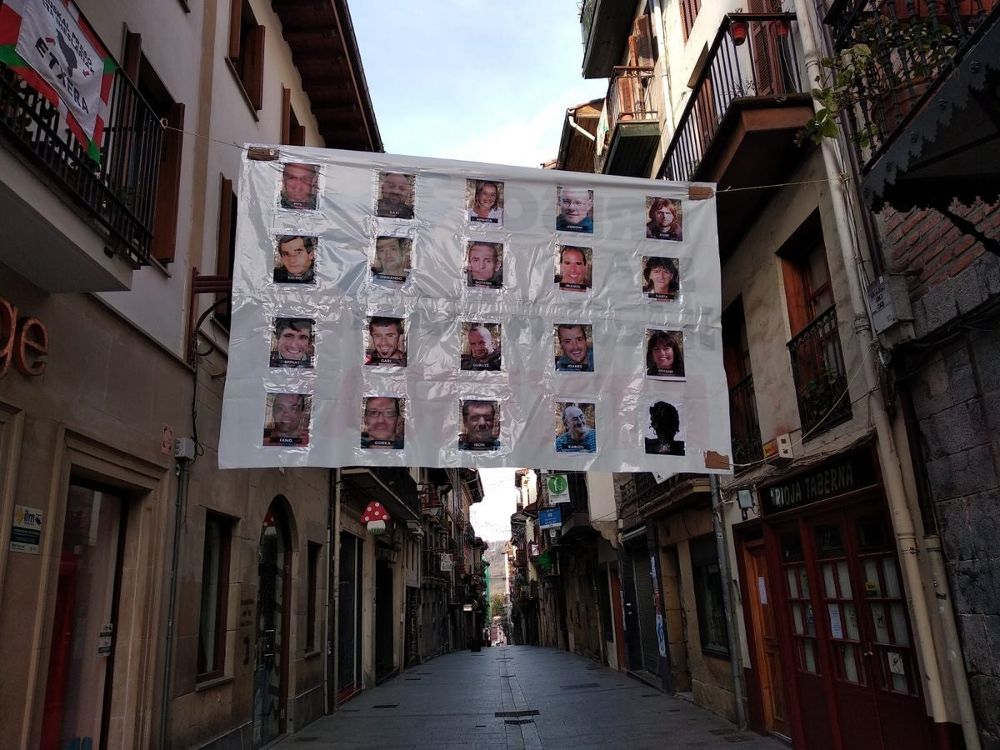 Pancarta de presos en Hernani.