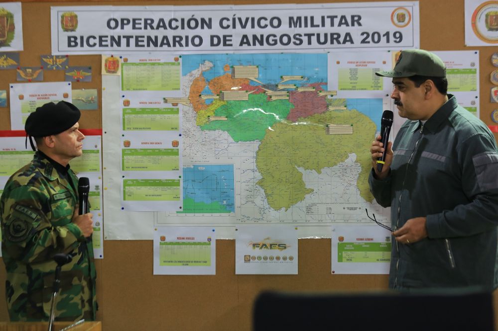 Nicolás Maduro en una reunión en el marco de los preparativos del Bicentenario del Congreso De Angostura y el Ejercicio Militar "Soberanía 2019".