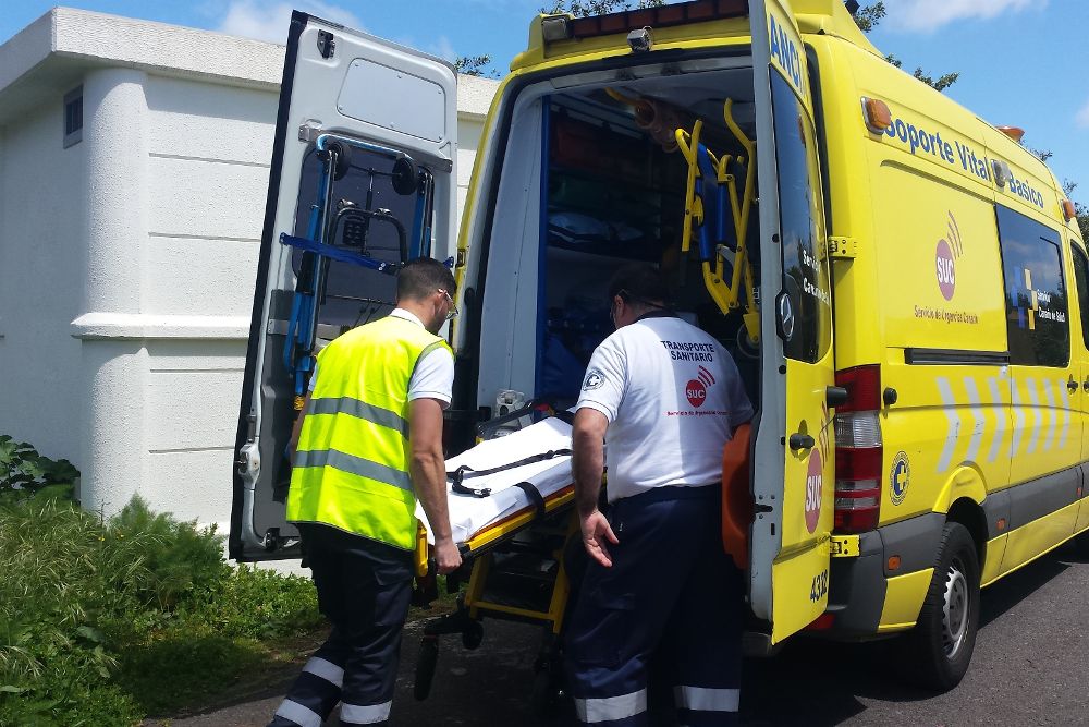 Practicas de estudiantes de TES en ambulancias del Servicio de Urgencias Canario.