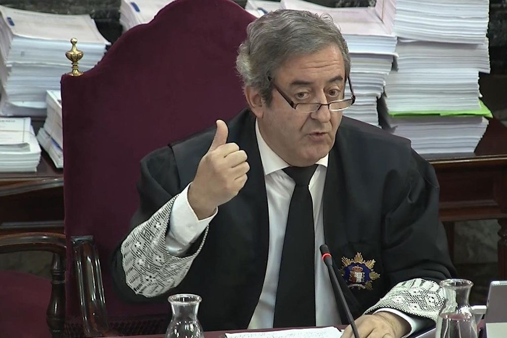 Imagen tomada de la señal institucional del Tribunal Supremo del fiscal Javier Zaragoza durante la segunda jornada del juicio del "procés".