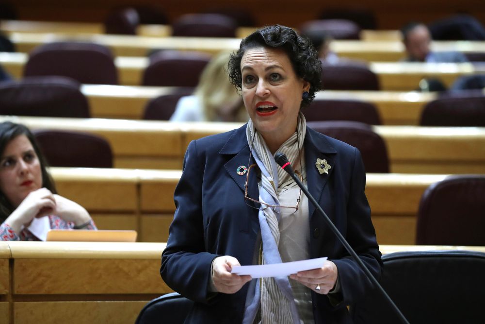 La ministra de Trabajo durante la sesión de control al Gobierno en el Senado.
