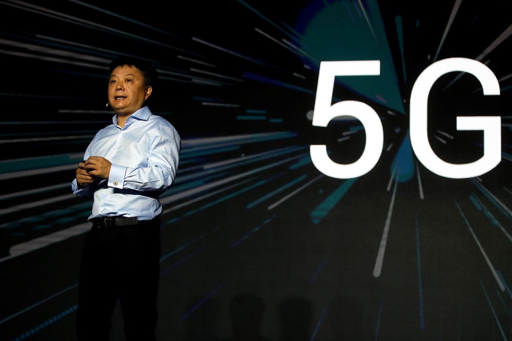El vicepresidente senior de Xiaomi Corporation, Xiang Wang, durante la presentación del Mi 9 y el Mi Mix 3 5G, los dos nuevos teléfonos de la compañía china.