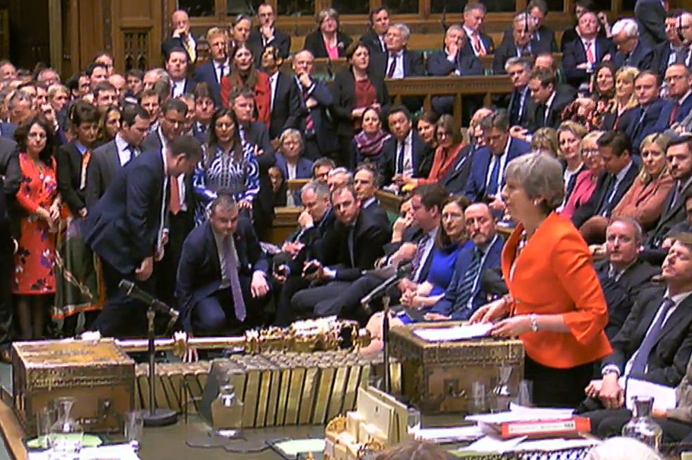 Captura de video de la primera ministra británica, Theresa May, al inicio de su discurso durante la sesión de la Cámara de los Comunes de este martes.