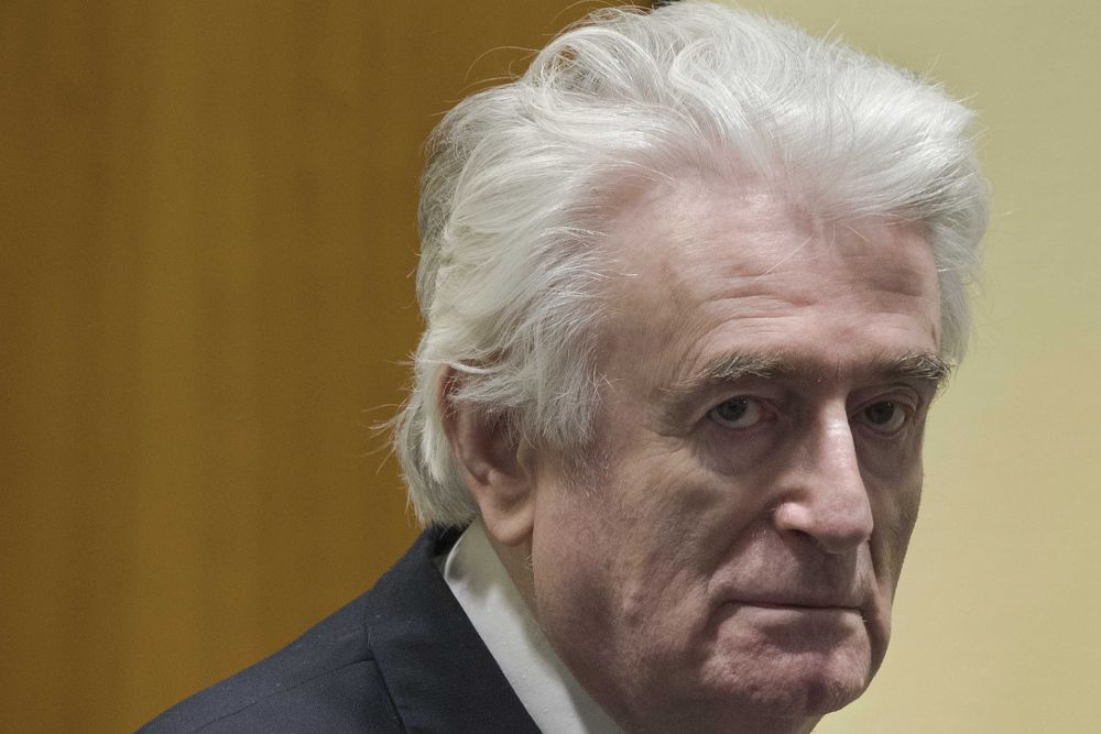 Radovan Karadzic comparece ante el Mecanismo para los Tribunales Penales Internacionales, este miércoles, en La Haya (Holanda). 