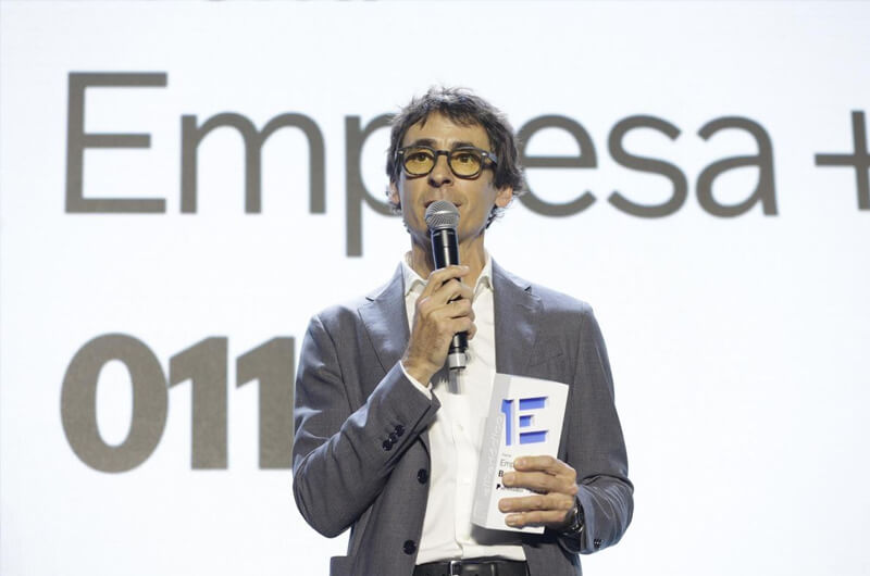 Entrega del premio Empresa +Sostenible a 011h. En la imagen, Lucas Carné, cofundador de 011h.